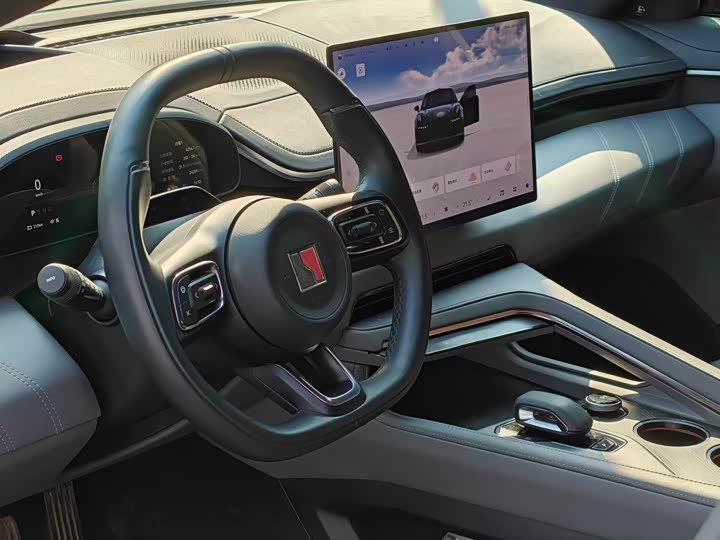 Фото 8 - Zeekr 001