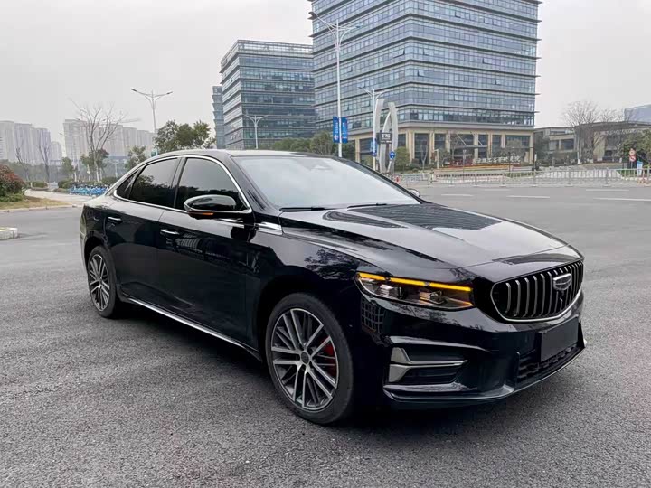 Фото 3 - Geely Preface