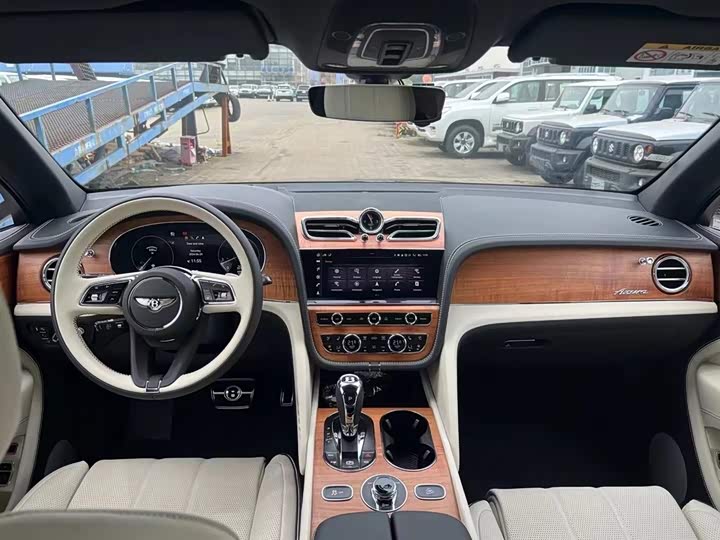 Фото 4 - Bentley Bentayga