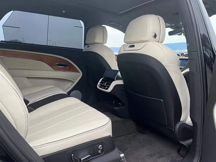 Фото 7 - Bentley Bentayga