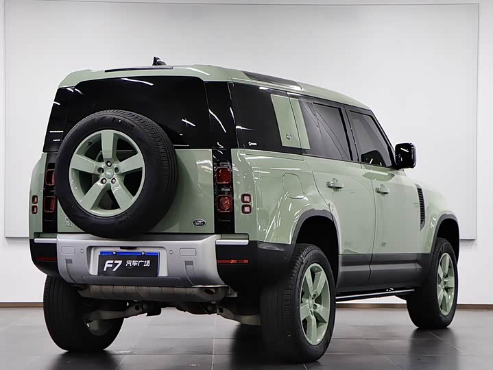 Фото 6 - Land Rover Defender