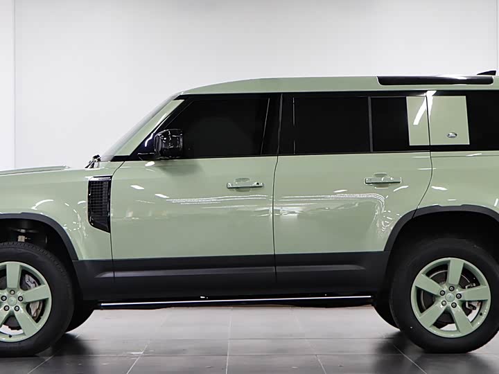 Фото 7 - Land Rover Defender