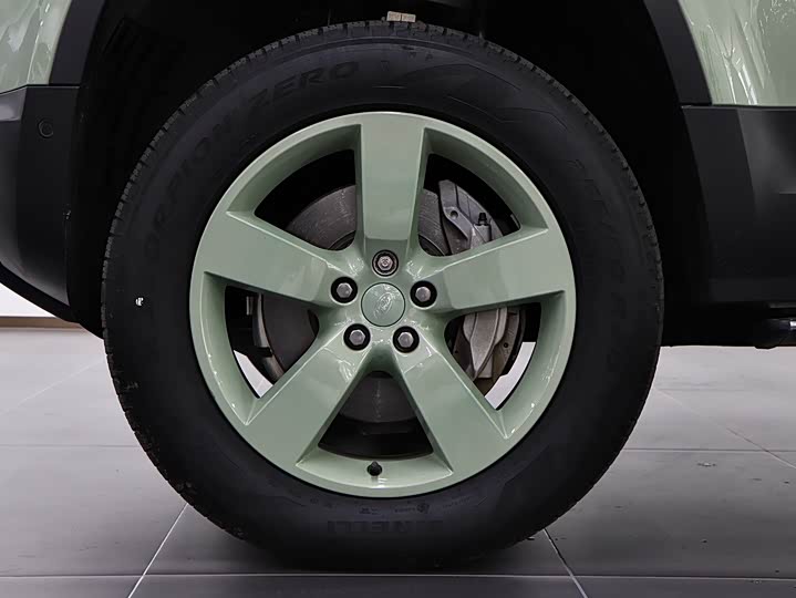 Фото 8 - Land Rover Defender