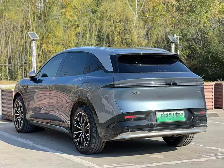 Фото 9 - Zeekr 7X