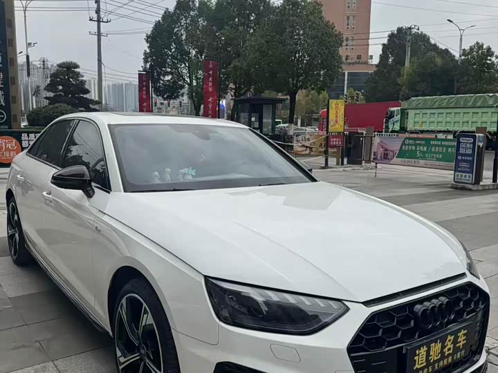 Фото 3 - Audi A4L