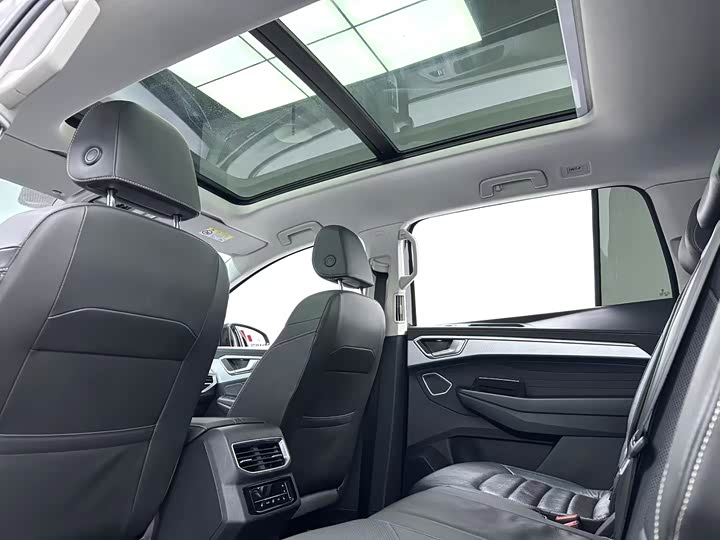 Фото 8 - Volkswagen Talagon