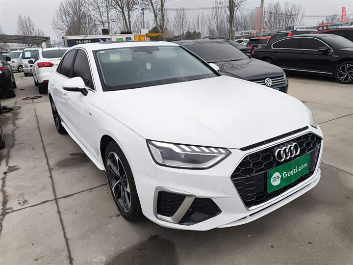 Фото 4 - Audi A4L