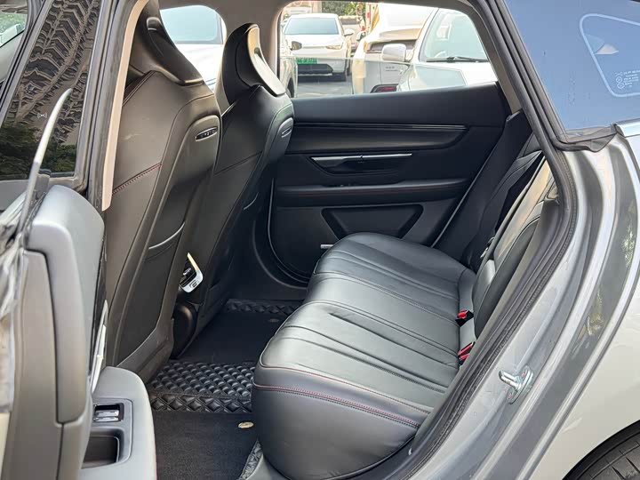 Фото 9 - XPeng P7