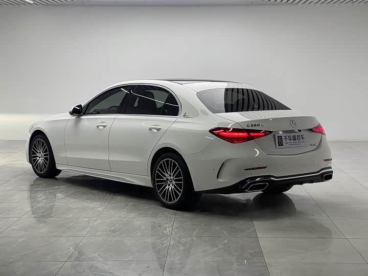 Фото 4 - Mercedes-Benz C-Class