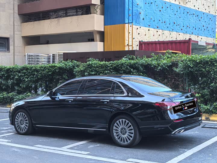 Фото 9 - Mercedes-Benz E-Class