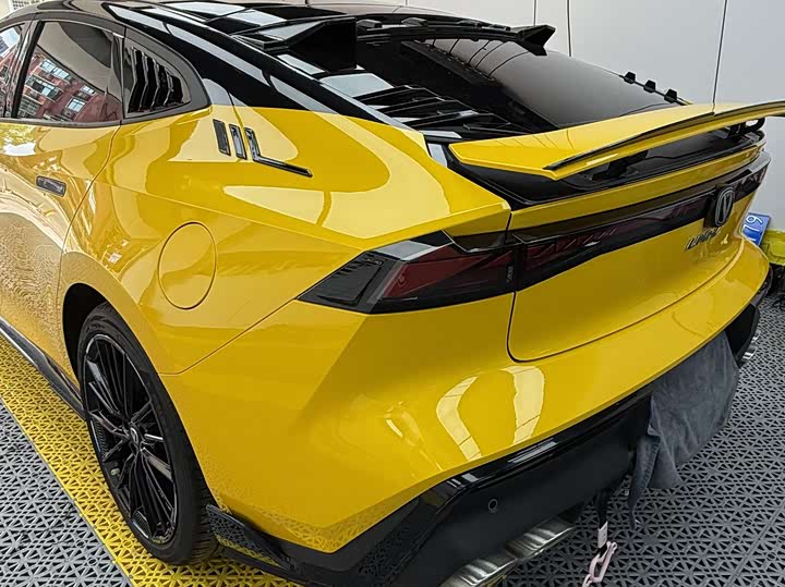 Фото 8 - Changan UNI-V