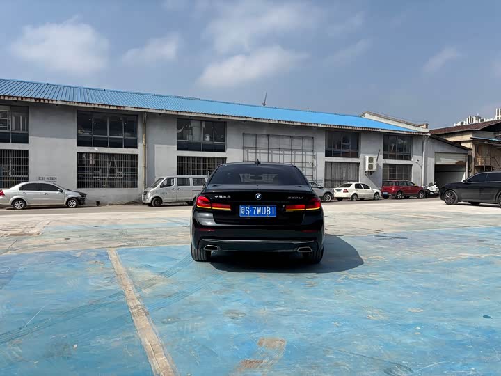 Фото 6 - BMW 5 Series