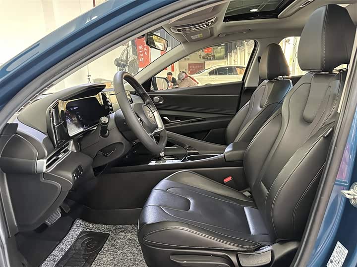 Фото 4 - Hyundai Elantra N line