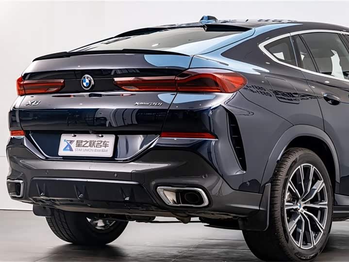 Фото 8 - BMW X6