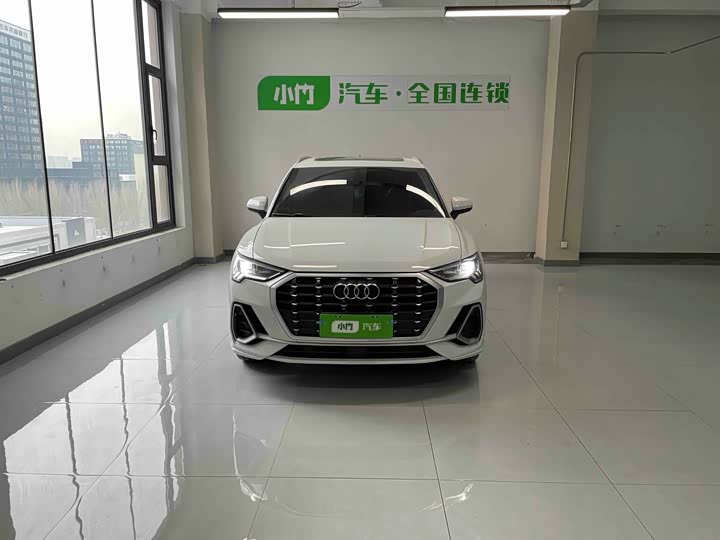 Фото 2 - Audi Q3