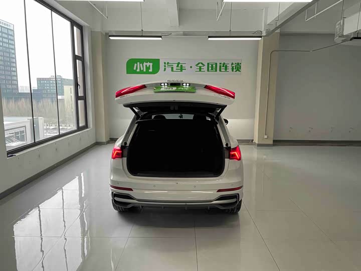 Фото 5 - Audi Q3