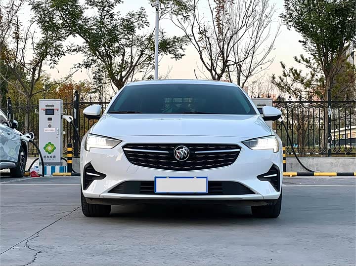 Фото 2 - Buick Regal