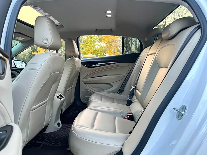 Фото 8 - Buick Regal