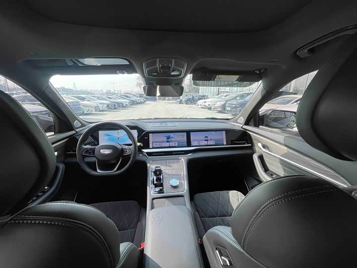 Фото 5 - Geely Monjaro