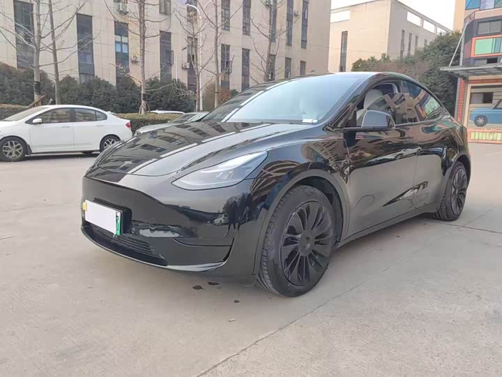 Фото 1 - Tesla Model Y