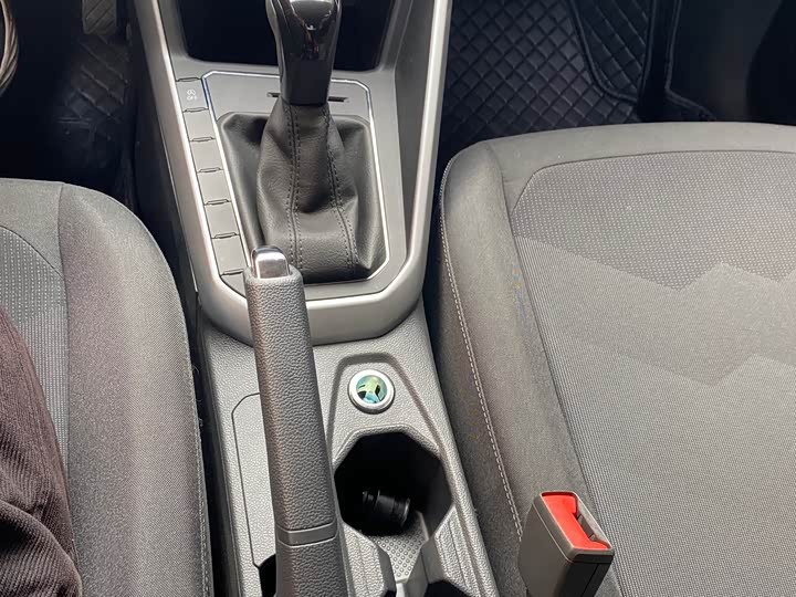 Фото 6 - Volkswagen Polo