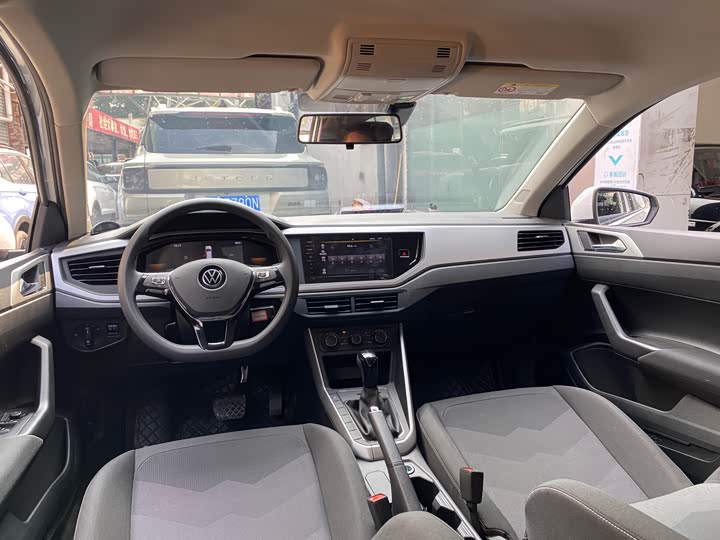 Фото 9 - Volkswagen Polo