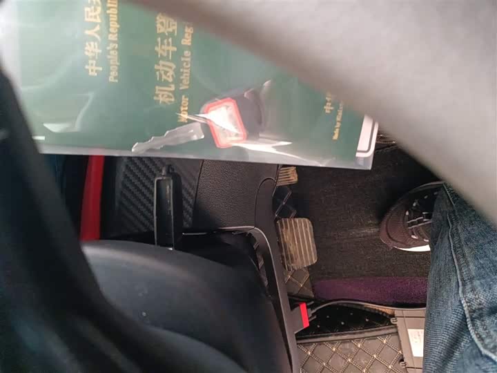 Фото 9 - Dongfeng Forthing T5