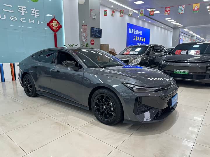 Фото 4 - Changan UNI-V