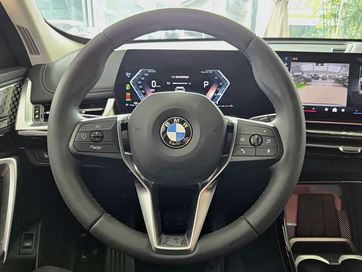 Фото 9 - BMW X1