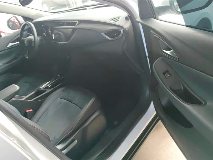 Фото 8 - Buick Encore GX