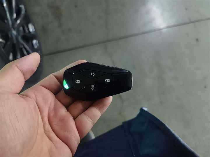 Фото 9 - BAIC Arcfox Alpha S