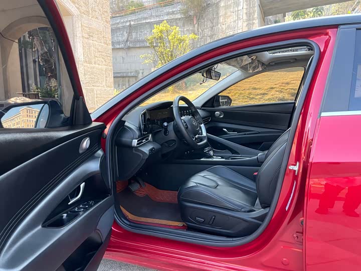 Фото 4 - Hyundai Elantra N line