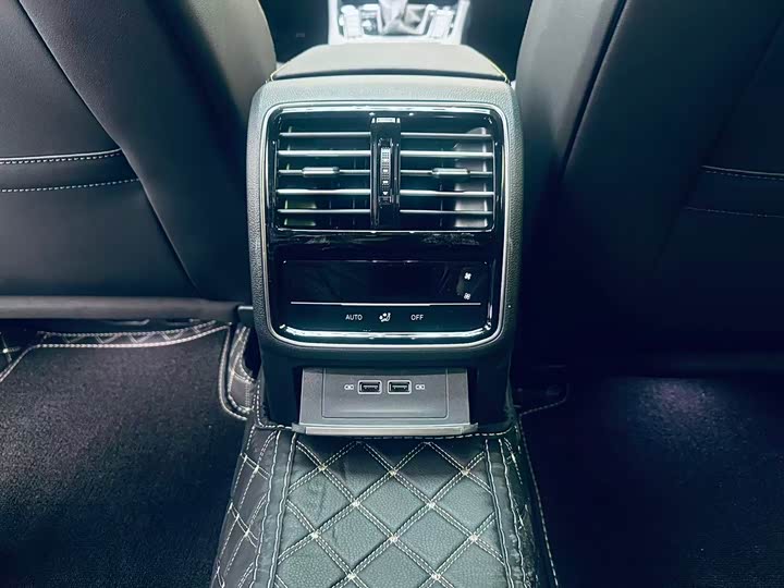 Фото 8 - Volkswagen CC