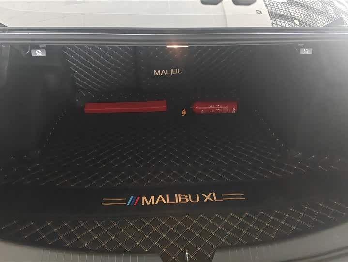 Фото 4 - Chevrolet Malibu XL