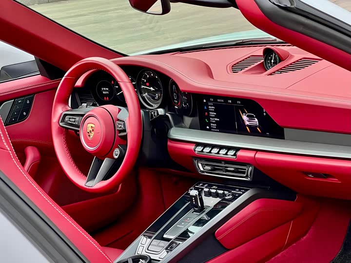 Фото 4 - Porsche 911