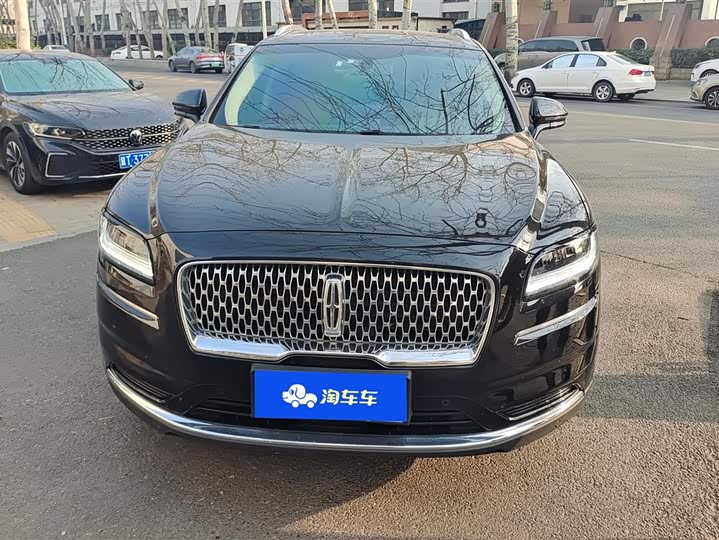 Фото 2 - Lincoln Nautilus