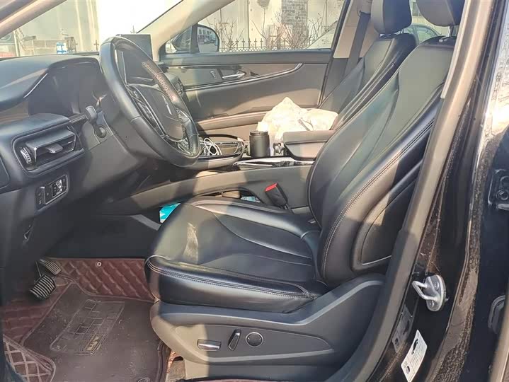 Фото 9 - Lincoln Nautilus