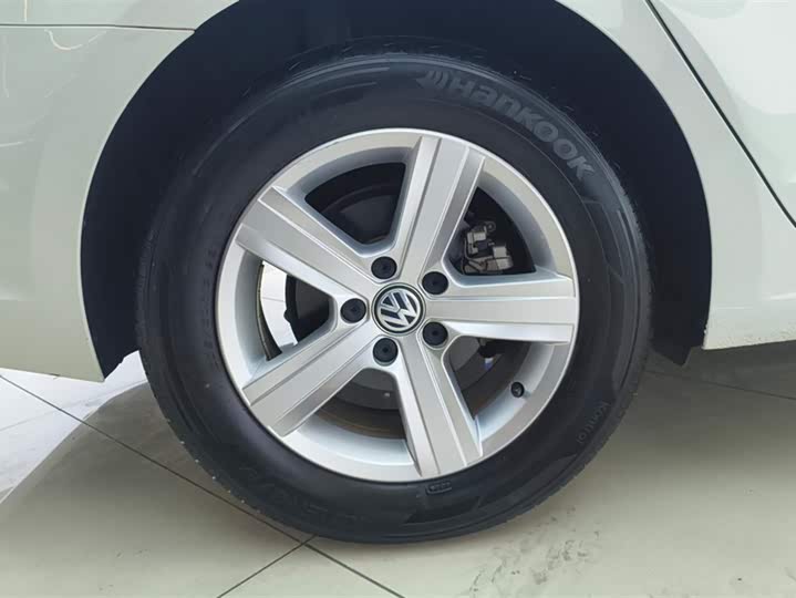 Фото 6 - Volkswagen Lamando L