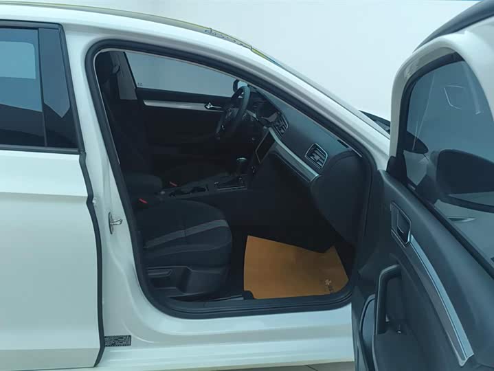 Фото 8 - Volkswagen Lamando L