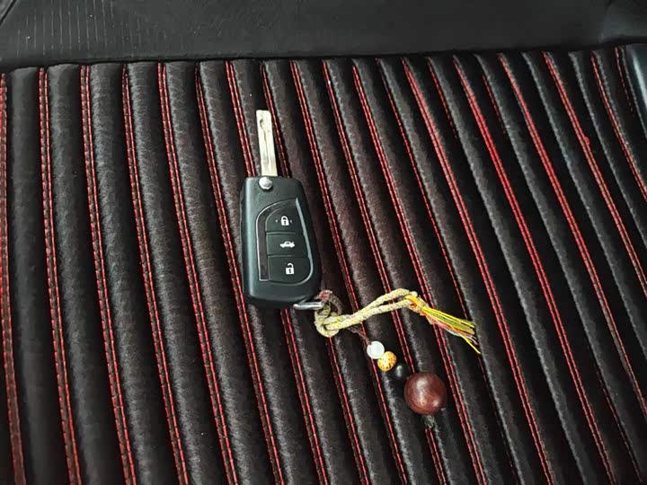 Фото 9 - Toyota Corolla