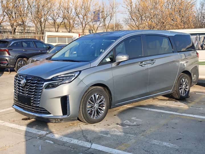 Фото 1 - Buick GL8 ES