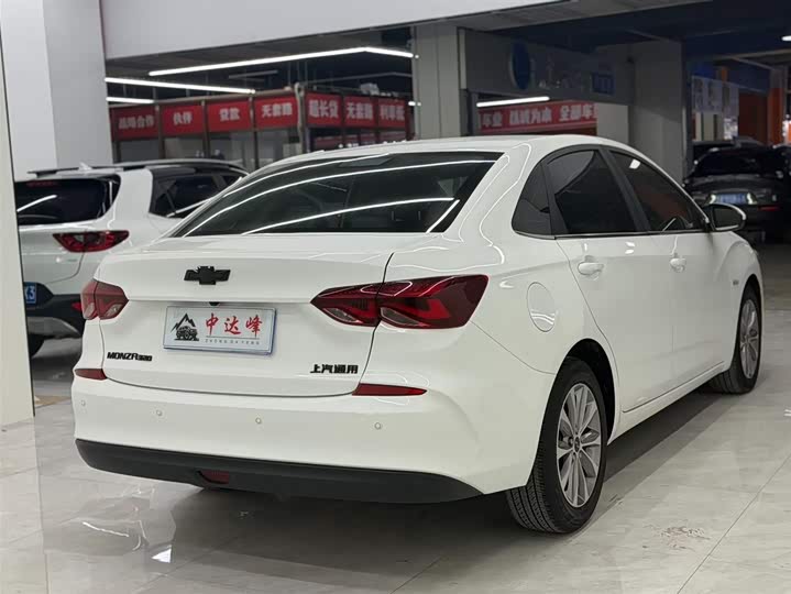 Фото 5 - Chevrolet Monza