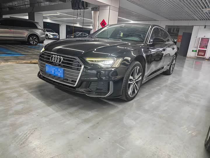 Фото 1 - Audi A6L