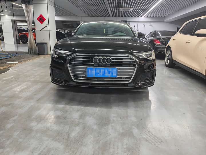 Фото 2 - Audi A6L