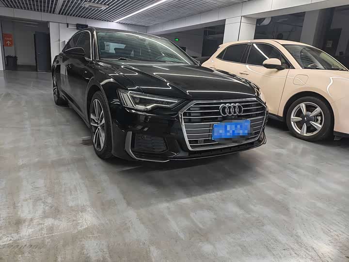 Фото 3 - Audi A6L