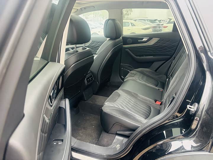 Фото 6 - Hongqi HS5