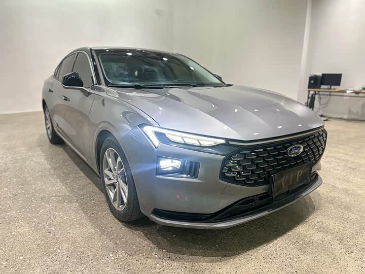 Фото 2 - Ford Mondeo