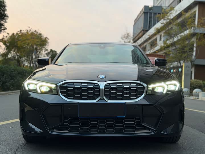 Фото 2 - BMW 3 Series