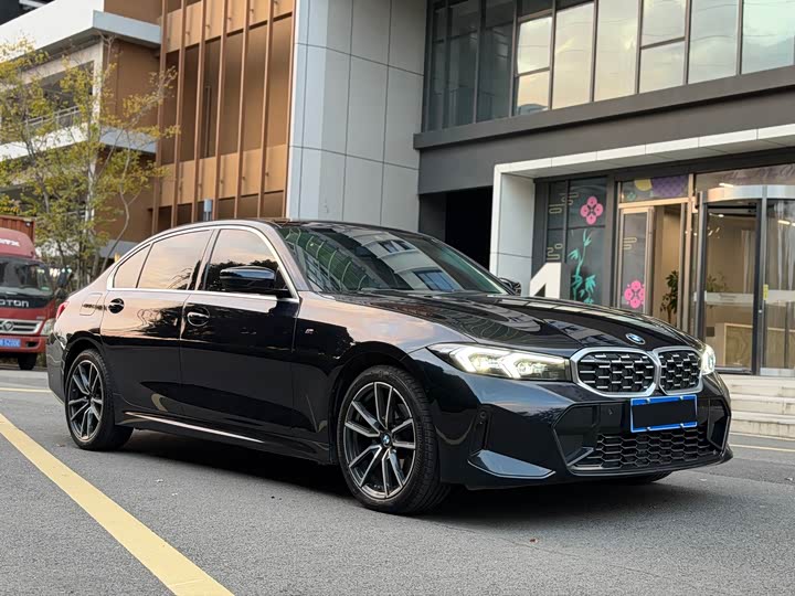 Фото 3 - BMW 3 Series