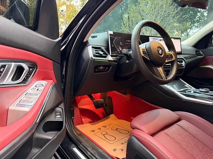 Фото 4 - BMW 3 Series